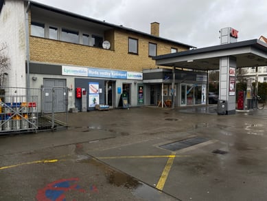 Tankstation med tilhørende lejlighed, OK-tank og en kiosk sælges (afkast 14,4 %) 