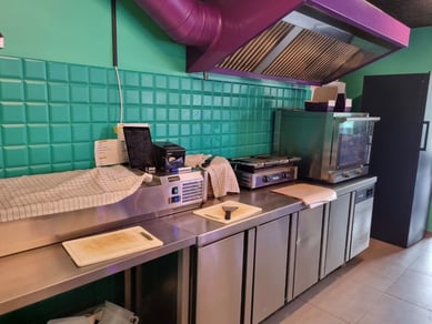 Helt ny juicebar til salg - Ligger centralt i Søborg - Husleje 7.916 kr.- eksklusiv moms.