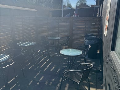 Indbringende grillbar – nem drift og attraktiv husleje