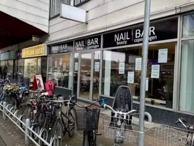 Klinik/neglesalon (Drop In Nails)  til afståelse ved Tivoli 