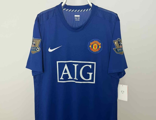 Virksomhed med salg af fodboldtrøjer 