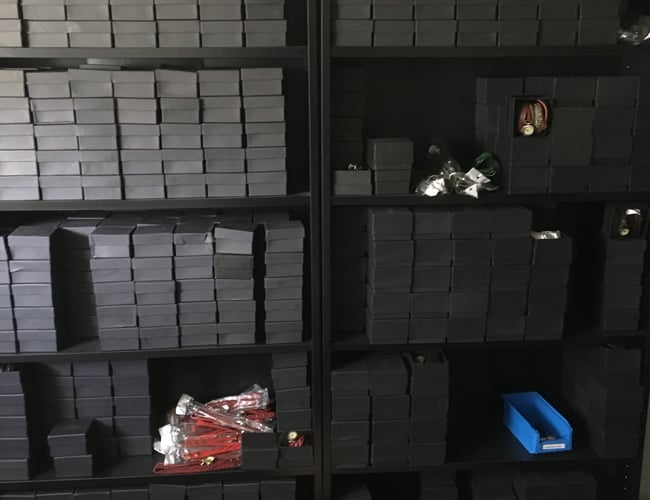 Webshop med ure og smykker - 100% køreklar med betalingskort - Varelager på 50.000 DKK medfølger