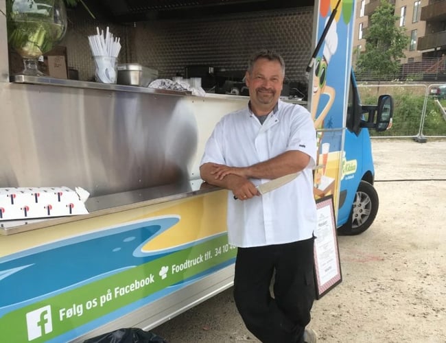 Gastro Foodtruck sælges - Står ved Sluseholmen og kører ud til festivaler