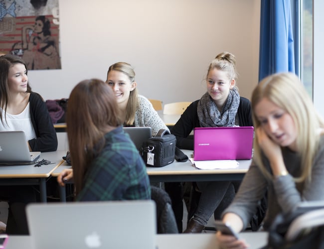 Andel af danskejet undervisningsportal med ambitioner om at indtage verdensmarkedet