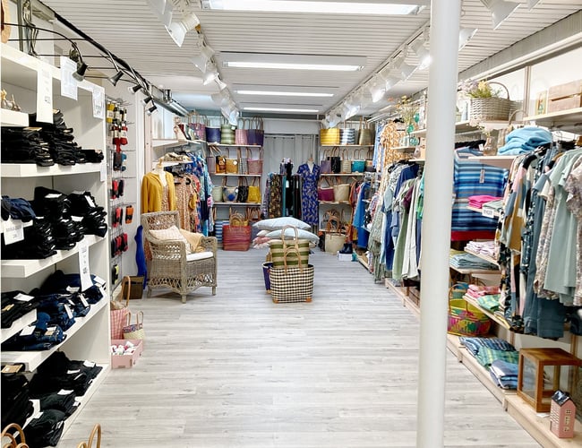 Stor livstilsbutik med webshop i Ebeltoft - Omsætning 2022: 2.77 mio kr. 