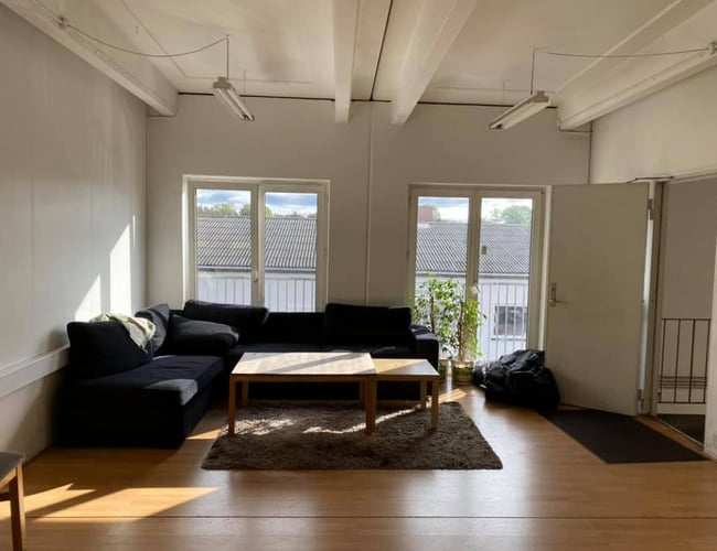 Stort velkørende autoværksted beliggende i Taastrup til salg