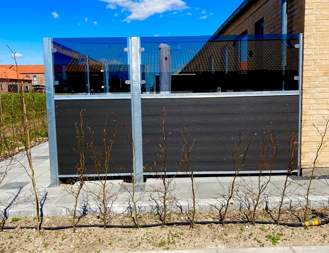 Komposit hegns firma. 