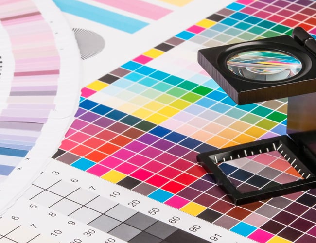 Trykkeri og skiltevirksomhed med 90% B2B kunder - Dækningsbidrag på 1 mio. kr. i 2018