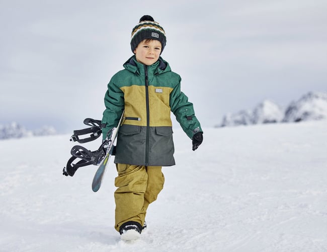 Webshop med salg af børnetøj i alderen 0-8 år. - Omsætning: 130.000 kr. i 2018 - Varelager medfølger.