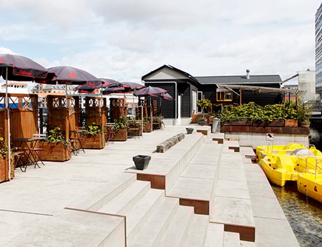 Spisested ved Odense havn - blomstrende havnemiljø med 90 spisepladser (Til Salg)