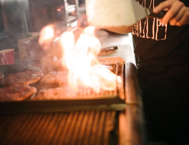 Royalpitaogburger.dk - Burger og Pita Bar med overskud på 150.000 DKK pr. år.