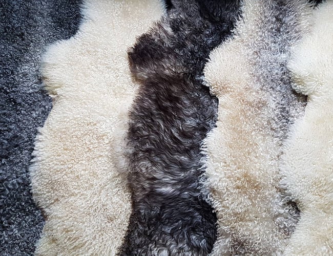 Webshop med salg af skindprodukter med omsætning på ca. 250.000-400.000 kr. per år.