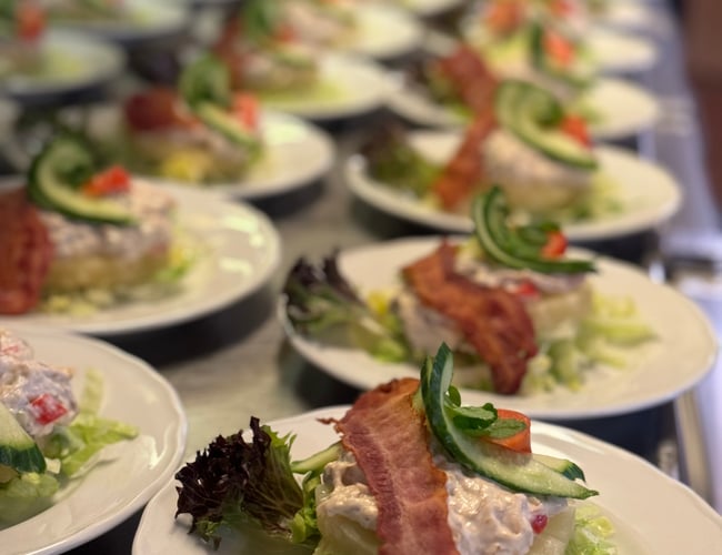 Veletableret landevejskro med stabil omsætning og stort selskabspotentiale