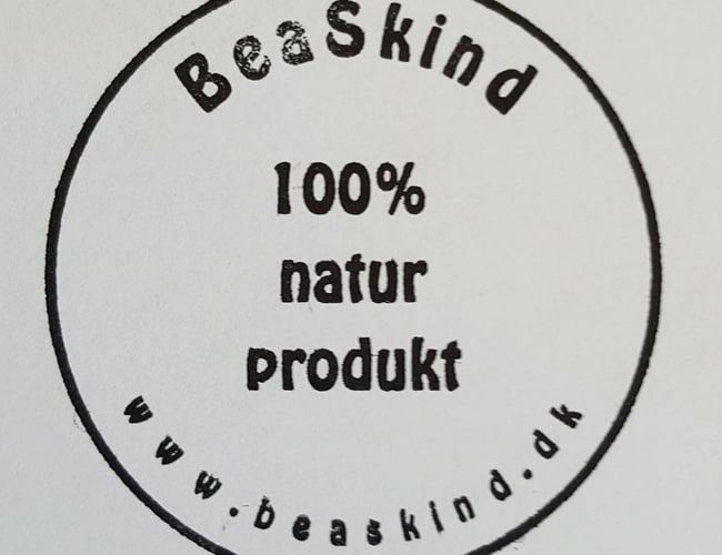 Webshop med salg af skindprodukter med omsætning på ca. 250.000-400.000 kr. per år.