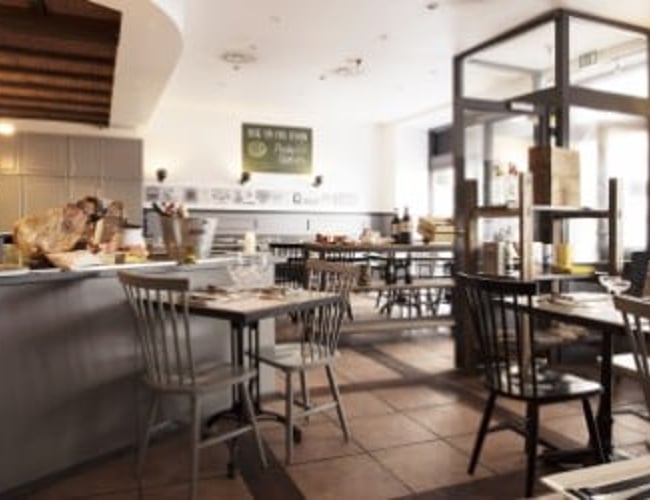 2 etagers restaurant 50m fra Rådhuspladsen sælges