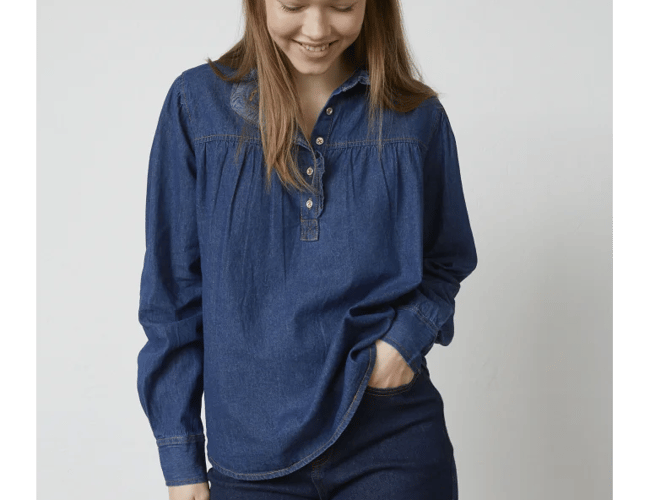 Salg af varelager med modetøj til kvinder