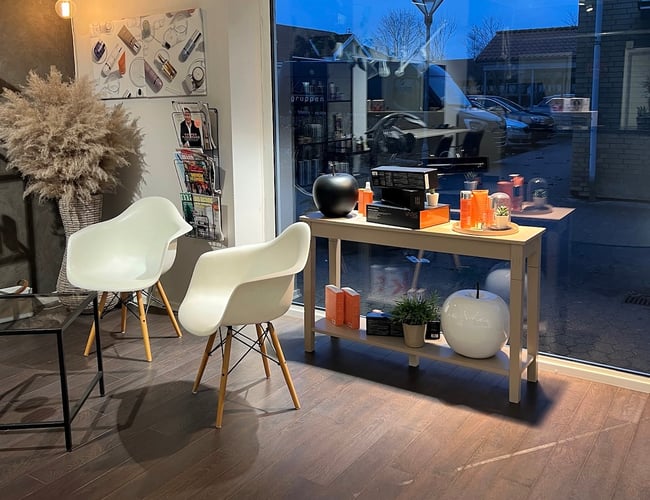 SOLGT - Travl frisørsalon med stort kundegrundlag 