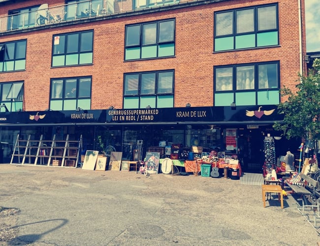 340 Kvm top beliggende forretning med Komplet koncept til Loppesupermarked - Hvidovre