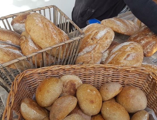 Salgsvogn med stenovn og salg af friskbagt brød - Omsætning 1 mio kr. 2018