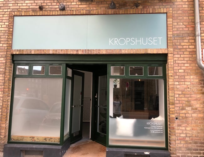 Flot renoveret forretning med god placering i Frederiksberg til afståelse