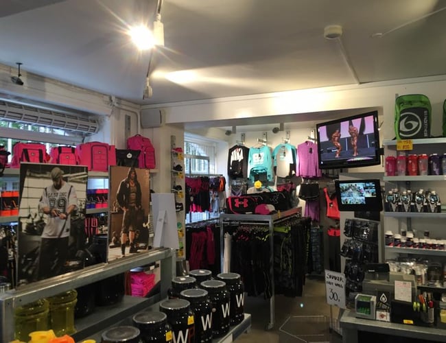 Butik med kosttilskud og fitnessudstyr