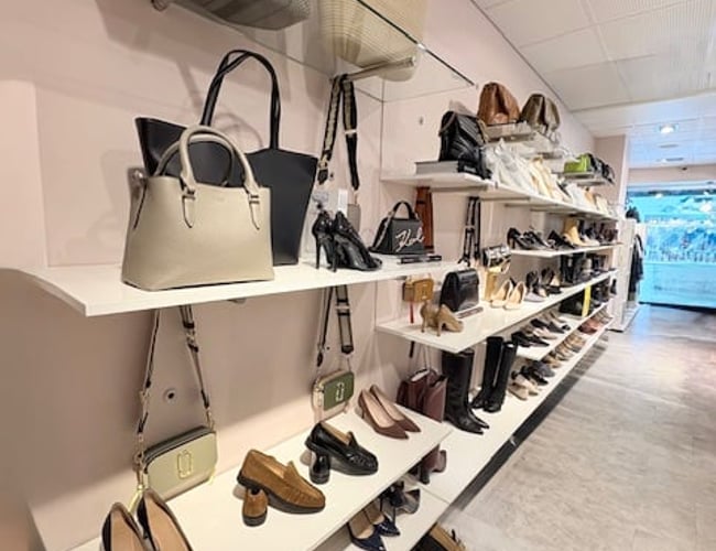 Velkørende tøjbutik med webshop og kendte brands