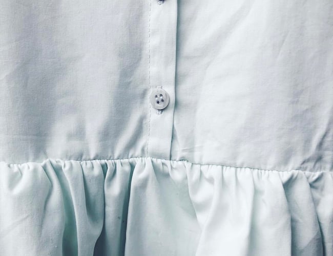 Internationalt bæredygtigt børnetøjsmærke med webshop til salg - Omsætning på 160.000 kr. 2018