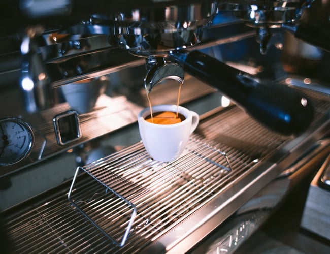 Super fed Café/kaffebar ved travl station - Storkøbenhavn