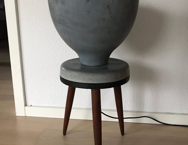 2 år gammel virksomhed hvor der medfølger stort varelager for ca. 50.000 kr.