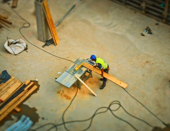 Nystartet bygge- og anlægsentreprenør virksomhed - CF BYG & ANLÆG