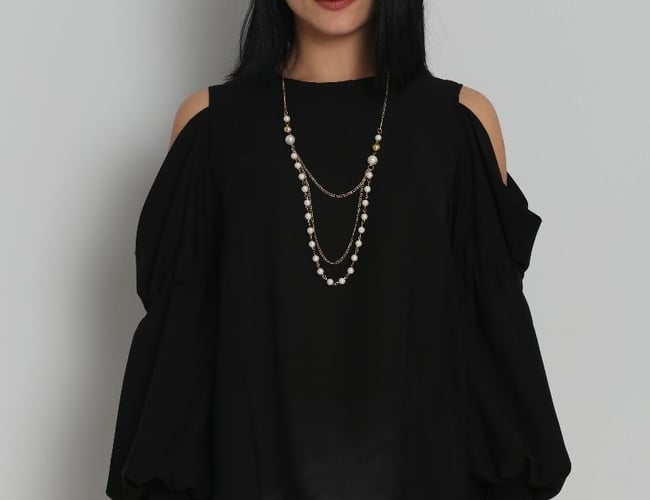 Køreklar webshop med kvindemodetøj og børneinteriør - + 15 ordrer er blevet solgt via webshoppen siden start.