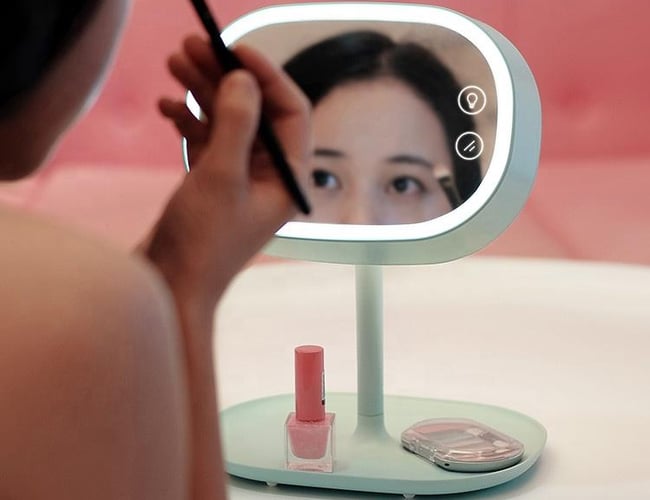 Webshop med Makeup Spejle - Omsætning i Nov/Dec 2020 på 35.996 kr.