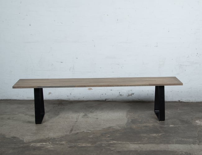 Designbystorm - Produktionsvirksomhed af flotte kvalitets plankeborde og lign. i nordisk design