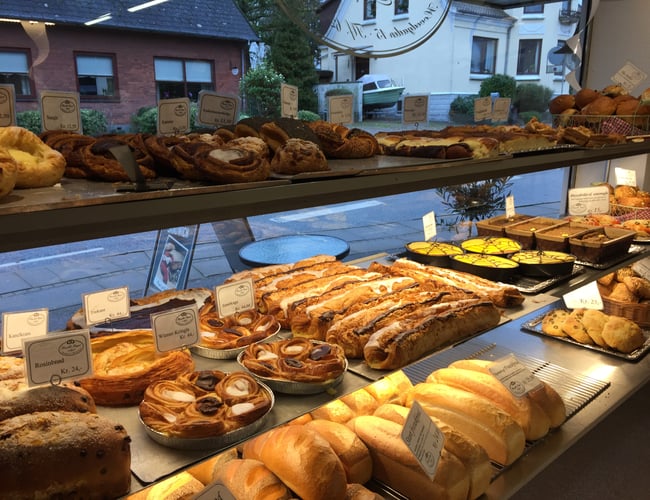 Bageri med 2 butikker samt bolig  sælges - bruttoresultat i 2016/17: 2.000.000 DKK. - Overskud 250.000 DKK 