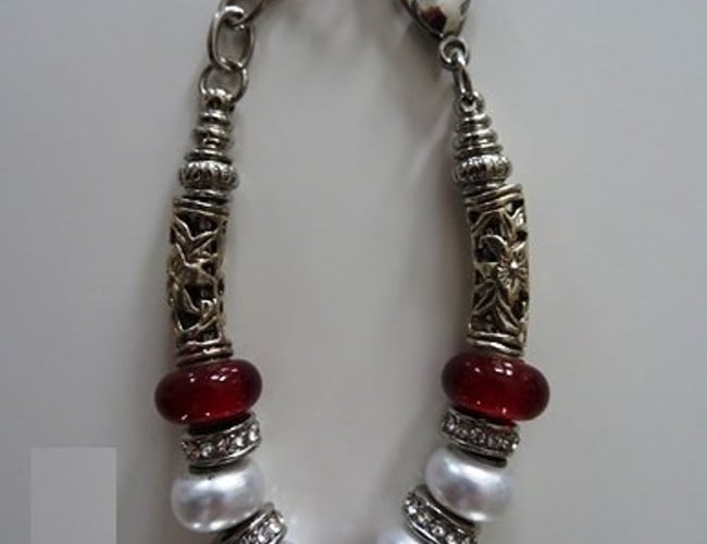 Smykkeshop med håndlavede bæredygtige og unika-smykker