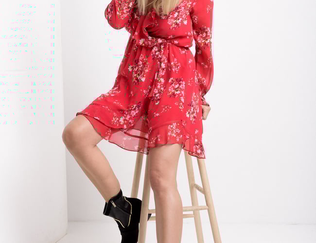 Varelager med brandaware indenfor moderigtige dame sko sælges