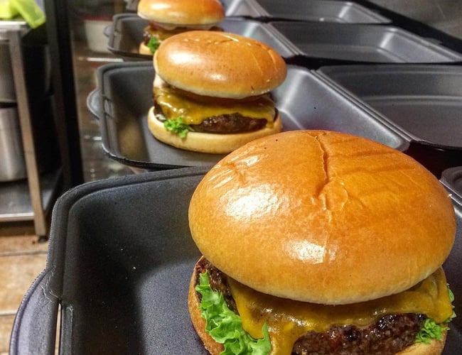 Burgers´n Salads - Frederiksbergs bedste placering - Til afståelse