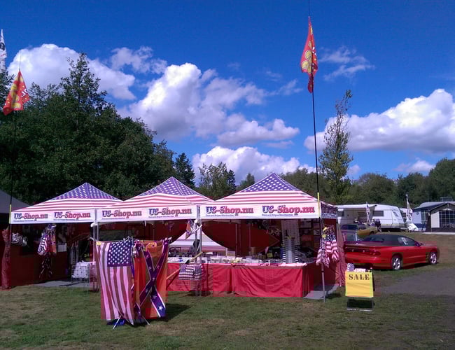 Køreklar færdig Amerikanerpakke med webshops (2 stk) - Bil og pop-up shops til salg.