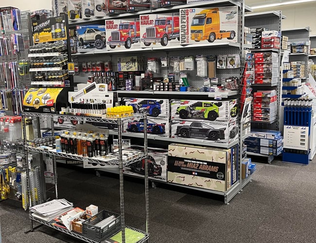 Er du vild med modeltog og plastbyggesæt?