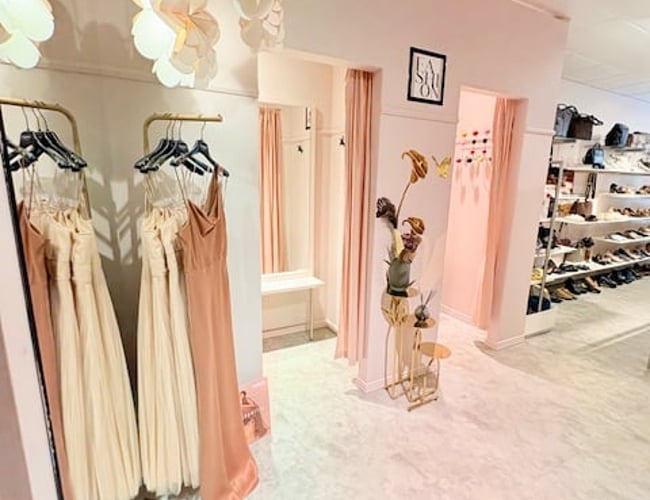 Velkørende tøjbutik med webshop og kendte brands