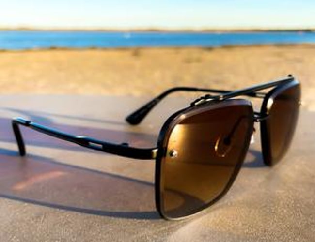 Solbrille Webshop med omsætning og leverandør - Overskud: 60.000 kr.