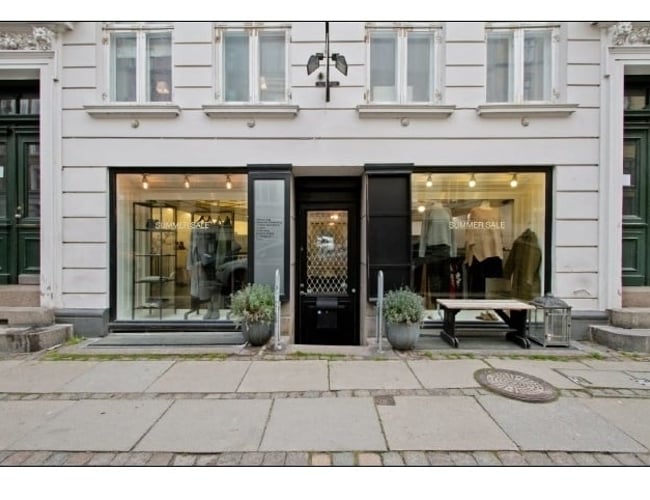 Super hyggelig butik med Dametøj centralt på østerbro - til hurtig overtagelse
