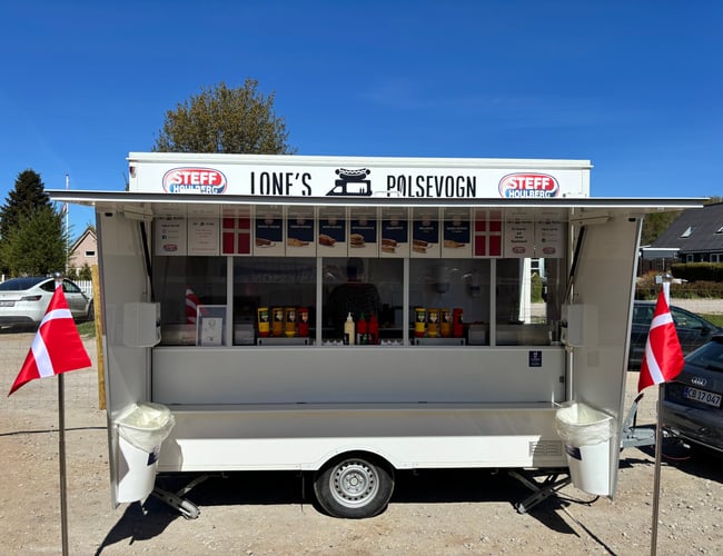 LONE'S PØLSEVOGN