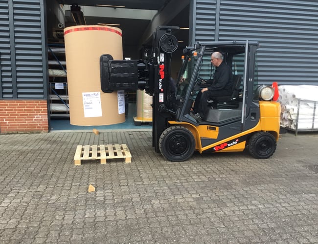 Produktionsvirksomhed indenfor industrielt digitalt tryk på tekstiler