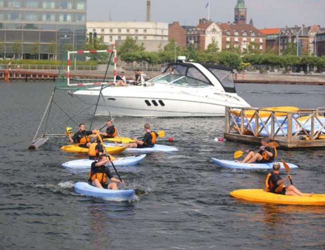 Unik eventvirksomhed med kajakpolo, på KBH's bedste placering - Overskud kr. 300.000 årligt (indehavers løn)