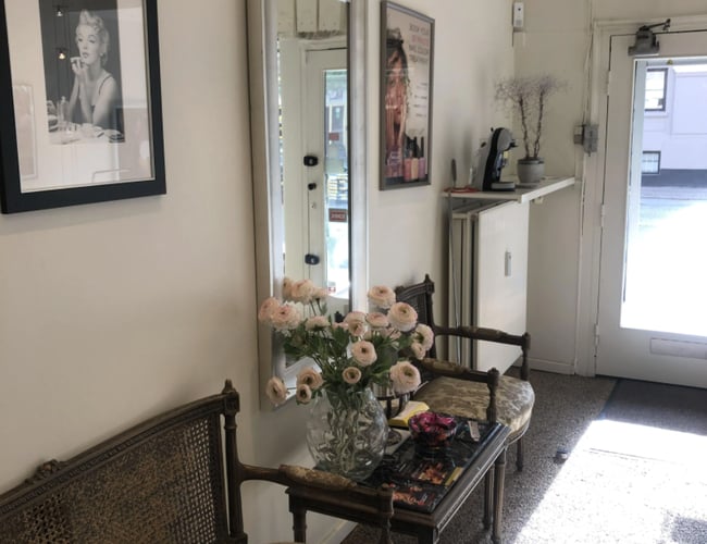 Kosmetolog salon der har eksisteret i mere end 10 år til salg i Charlottenlund