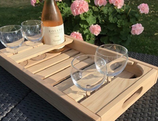 Ourfurniture.dk - designer og producerer møbler, som er helt unikke.