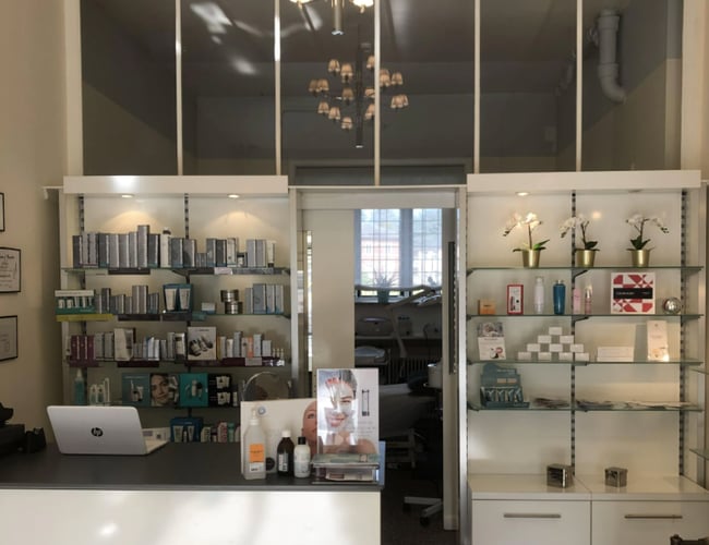 Kosmetolog salon der har eksisteret i mere end 10 år til salg i Charlottenlund