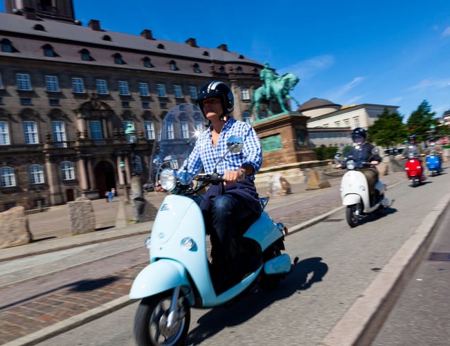 Nye El-Scootere. Til udlejning, guidede ture, events mv.