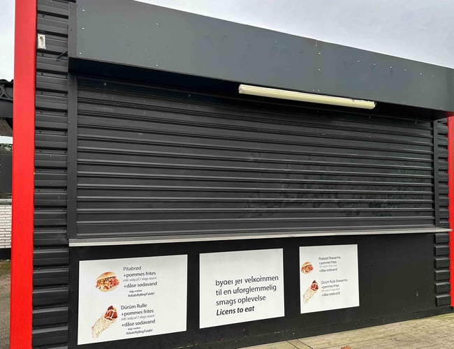 Shawarma/pizza/Sandwich hus/køkken (skal flyttes fra nuværende lokation))